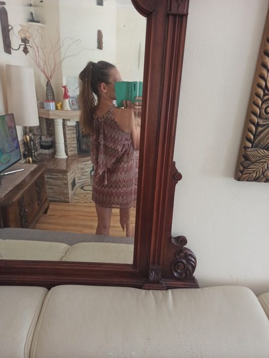 Sukienka z falbana s