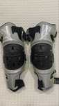 Joelheiras Alpinestars Bionic 7