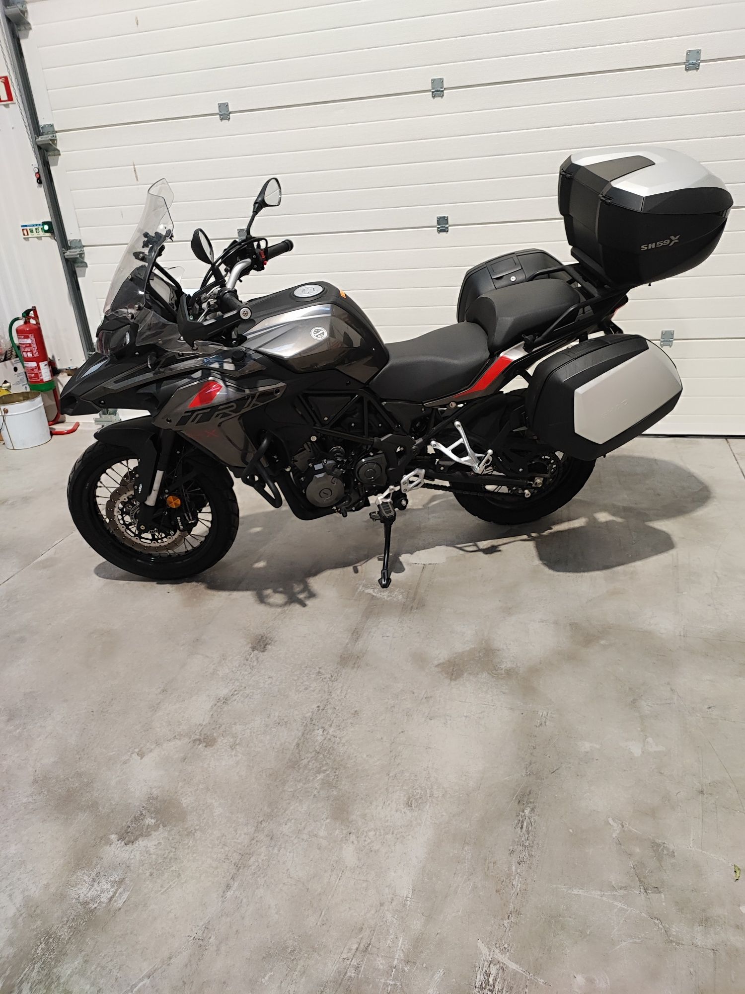 Benelli TRK502X semi nova