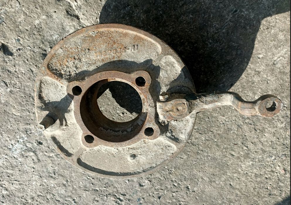 Гальмівний,тормозний диск на трактор