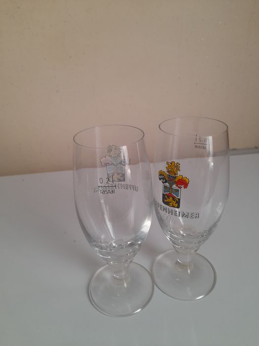 Скляні бокали для пива