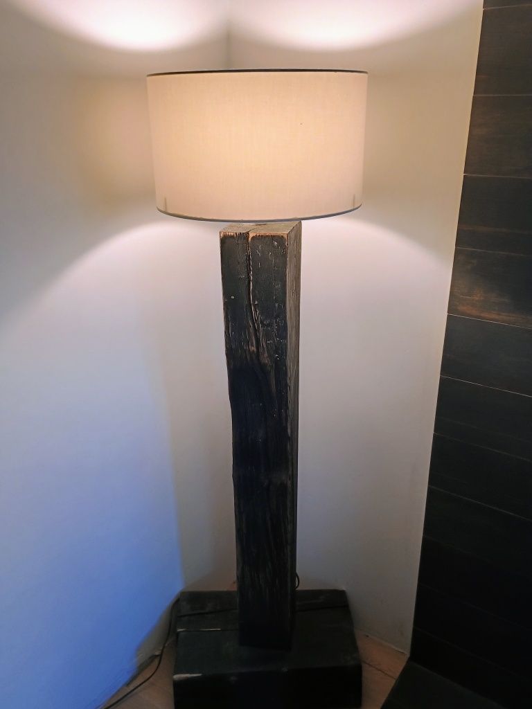 Duża lampa ,drewno