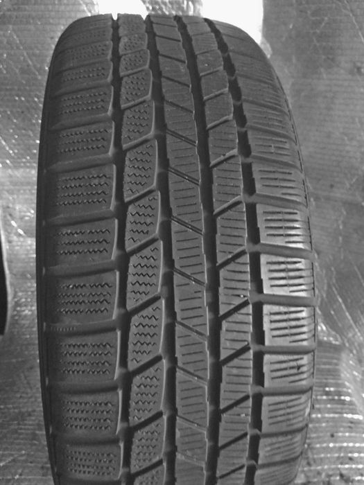 Шини Б/в 205.50.17 пара Continental