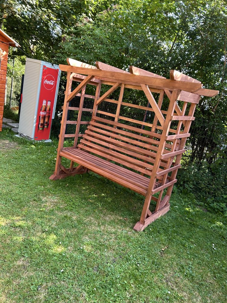 Meble ogrodowe ławka z perolami pergole komplety mebli stół piknikowy