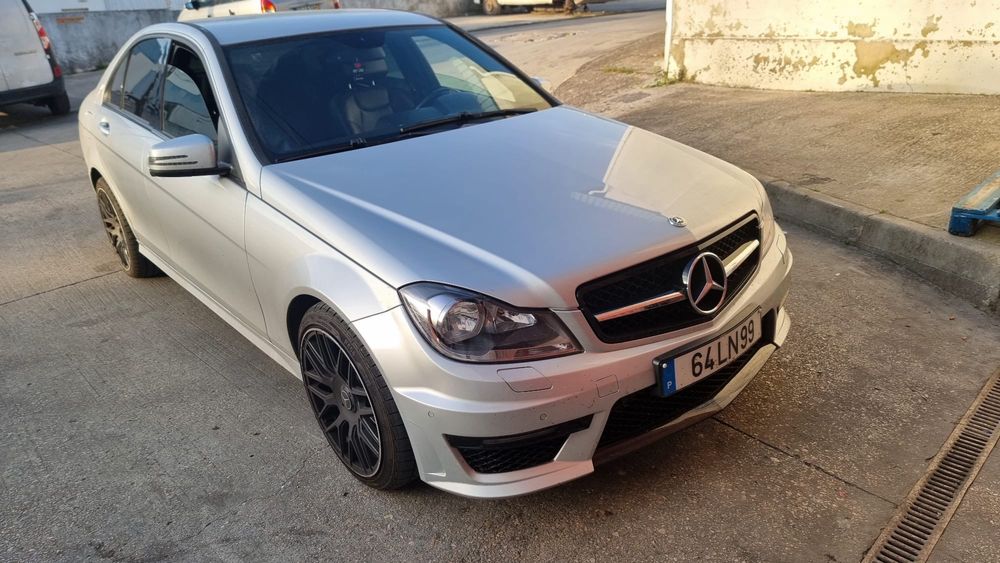 Mercedes C180 2.2cdi com 200cv