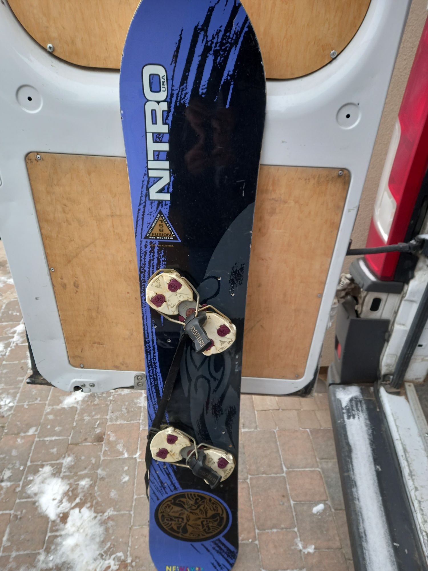 Deski snowboard.  Różne