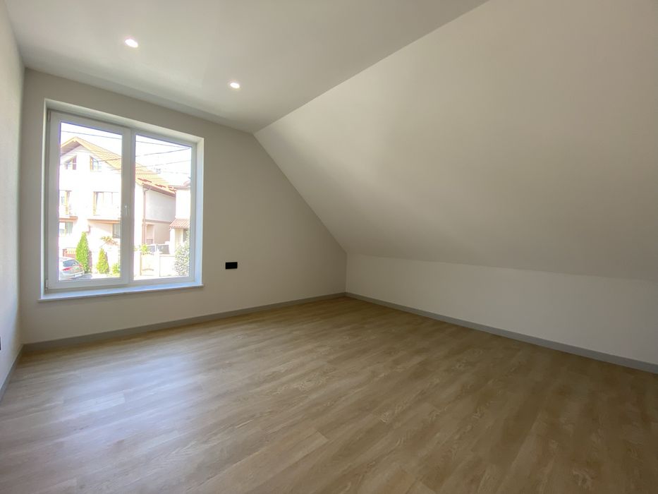 Стильний будинок з дизайнерським ремонтом 165 м2 на 5 сотках