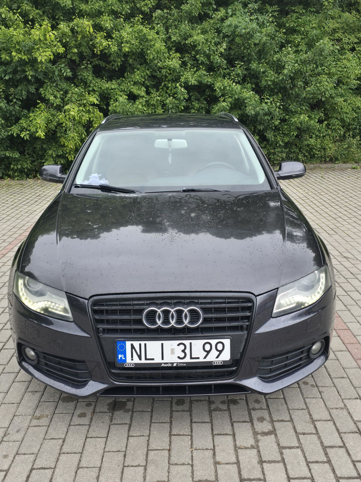 Audi a4b8 2010r 2.7V6