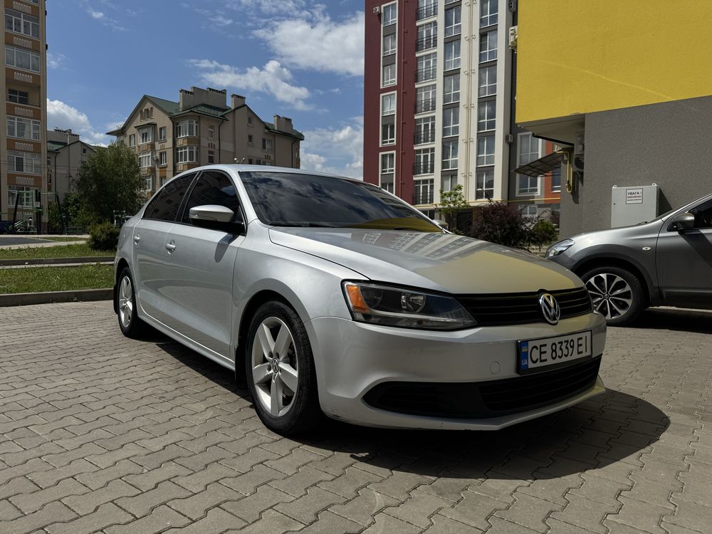 Продаж VW jetta 2.0 дизель автомат 2011 рік