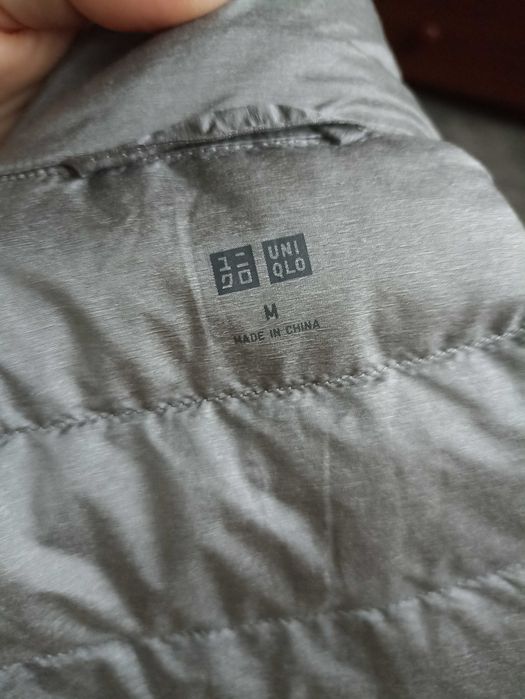 Жилетка Uniqlo, пухова, ультралегка, оригінальна.