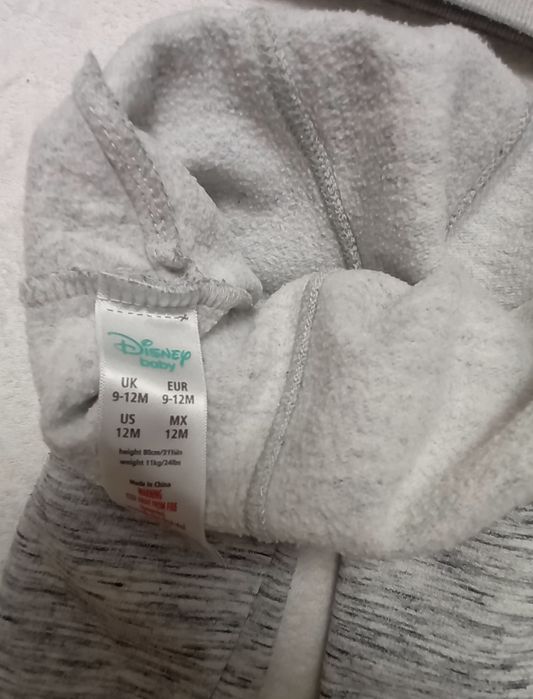 Тёплый,детский костюмчик на мальчика.На 9-12мес.