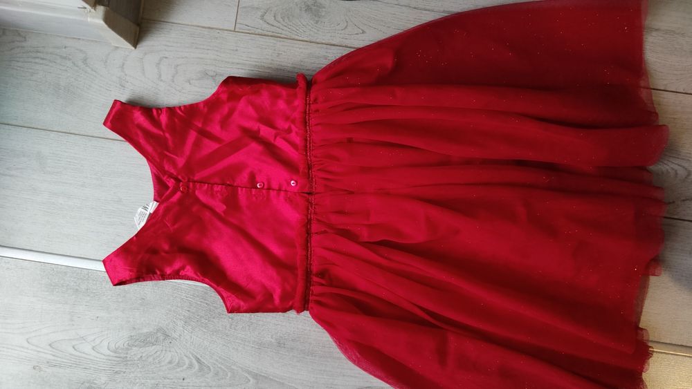 Piękna elegancka czerwona sukienka na Walentynki,  święta H&M roz