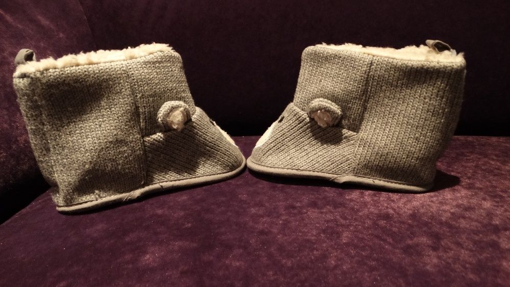 PRIMARK BUTY szare myszki plusz wkładka 11,5 cm 9-12 m-cy NOWE