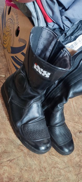 Мотоботи  ІХS шкіра 42р з Німеччини