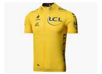 Camisola amarela volta a França
