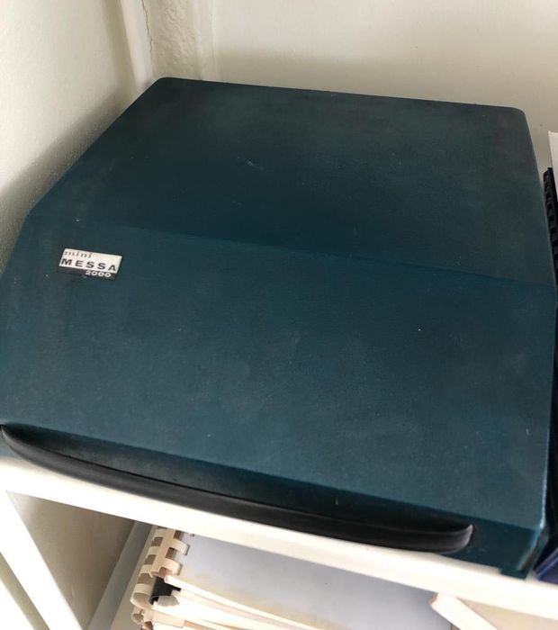 Máquina de escrever - mini Messa 2000