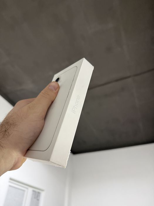 Apple iphone 16 128 gb новий запакований айфон 16