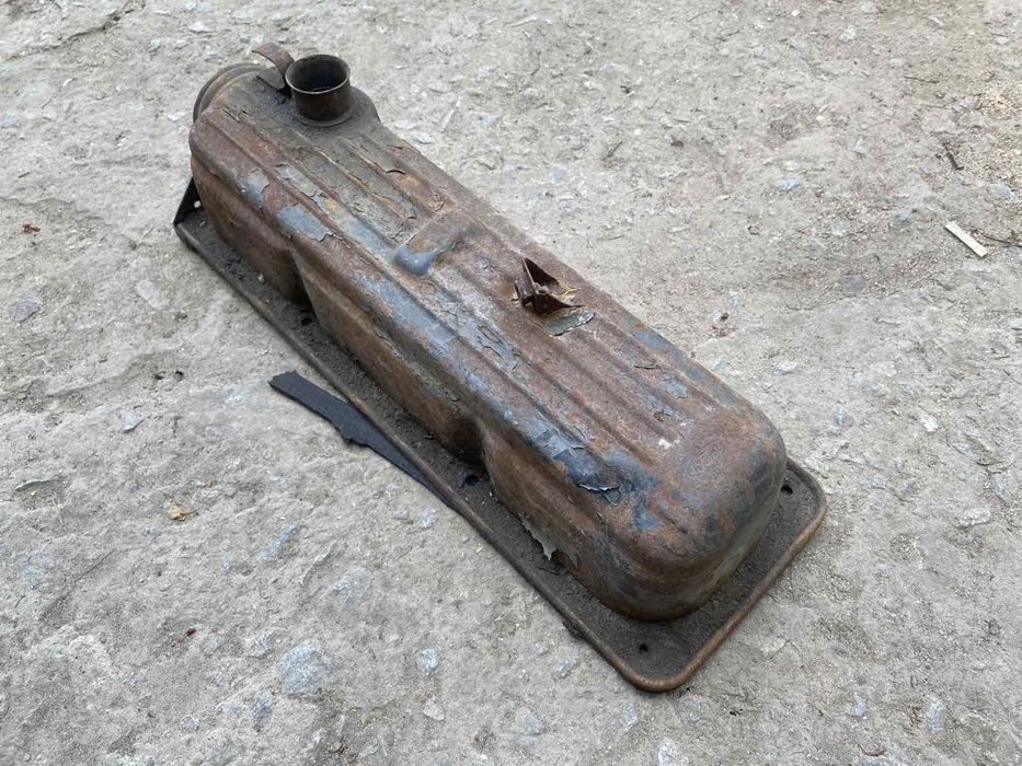 Клапанна кришка форд сієрра 1.8 охц