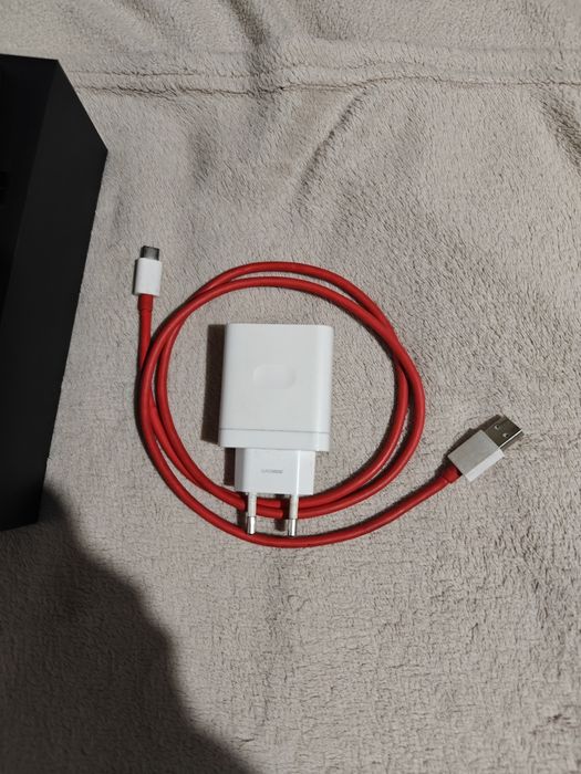 Продам OnePlus Nord CE2 Light 5g