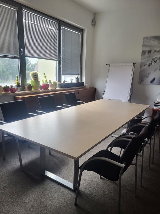 Stół konferencyjny, używany