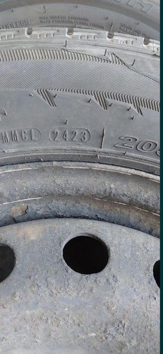 Sprzedam opony zimowe