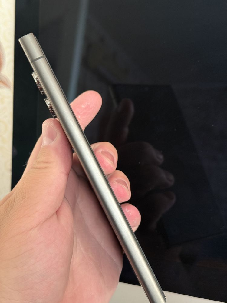 Samsung Galaxy S24 Ultra 256 ГБ