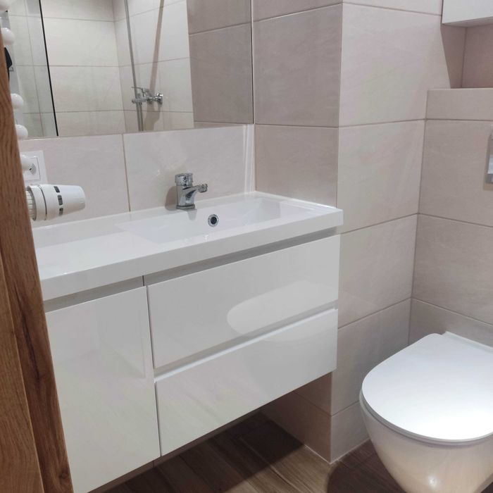 NOWY BLOK  ul. Al. Jana Pawła II 7   Mieszkanie 40m2 umeblowane