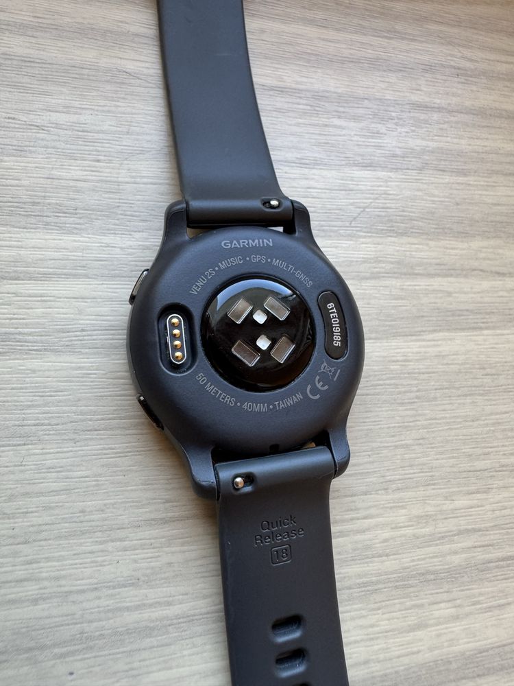 Garmin Venu 2s grafitowy