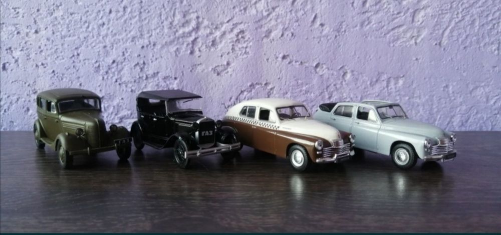 Машинки колекційні  "Автолегенды ссср"