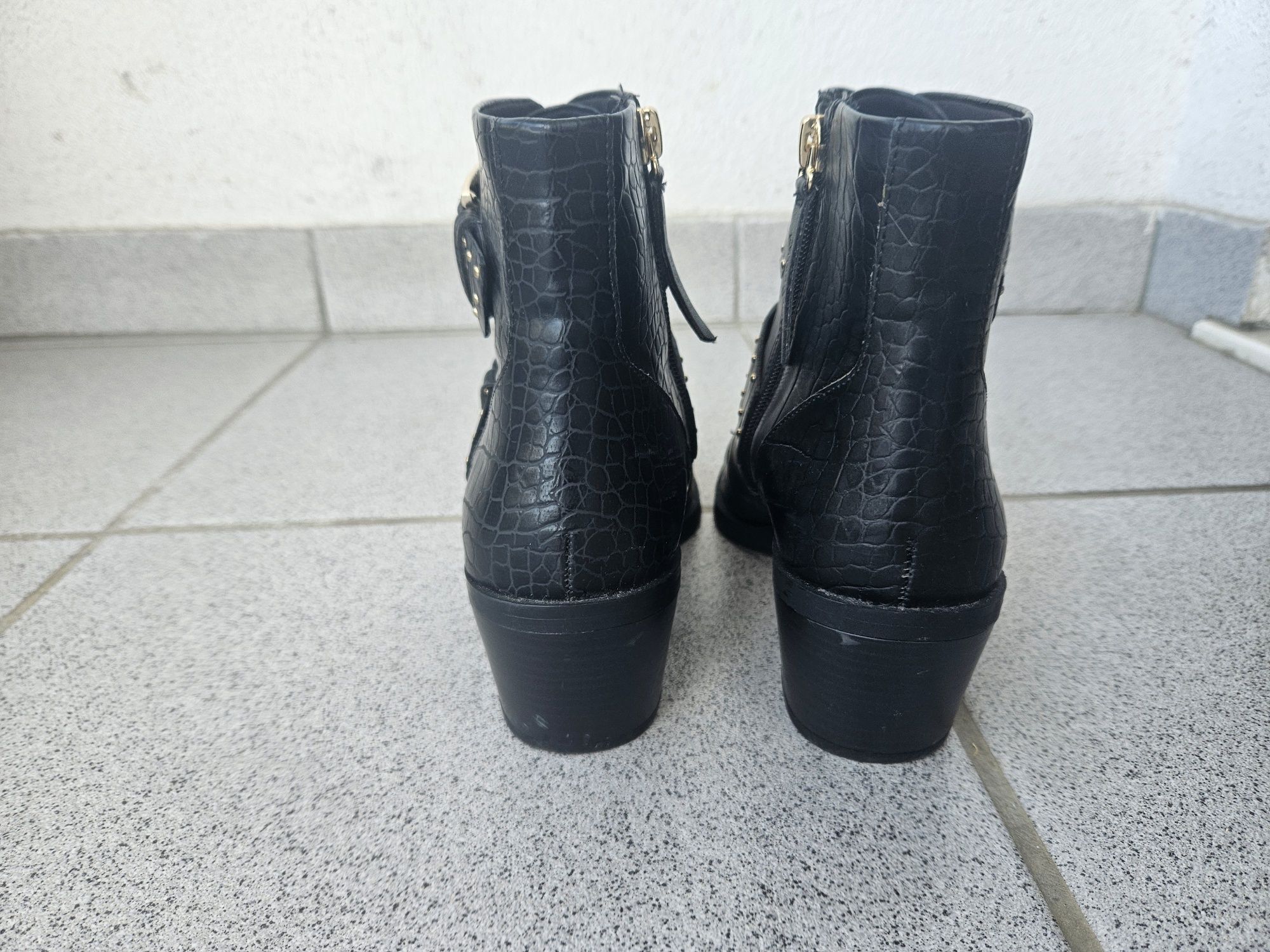 Botins da Stradivarius