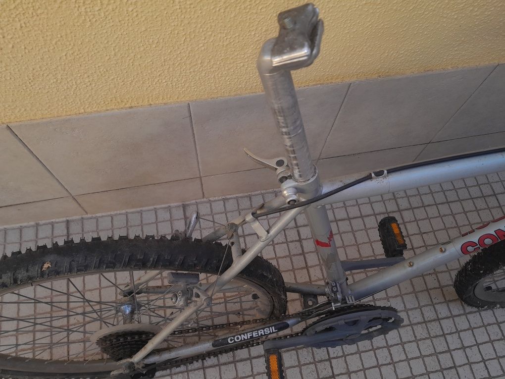 Bicicleta antiga