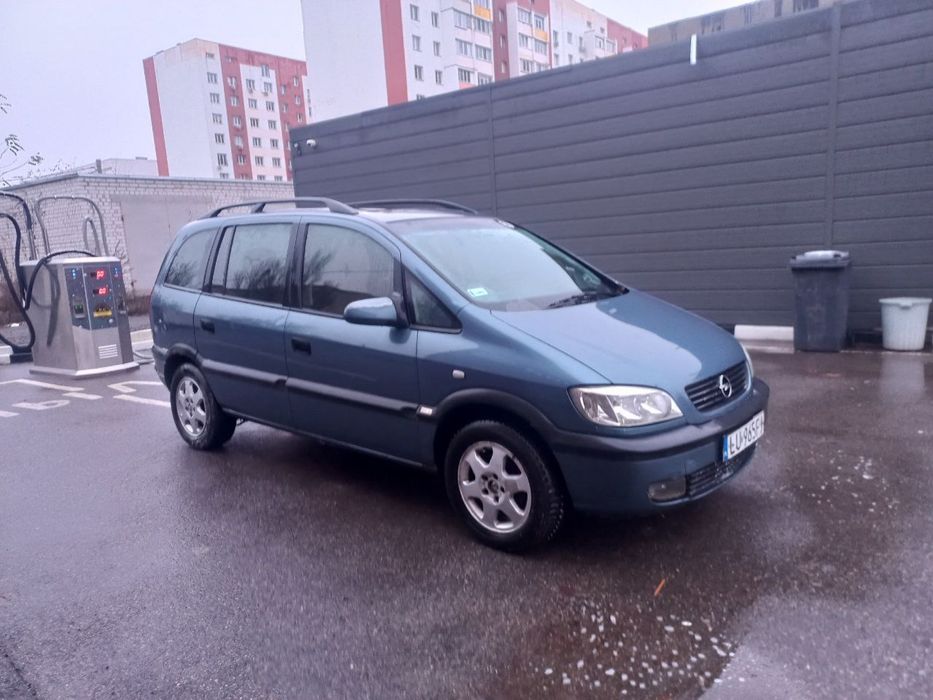 Продам  Opel Zafira,бензин,7 місць