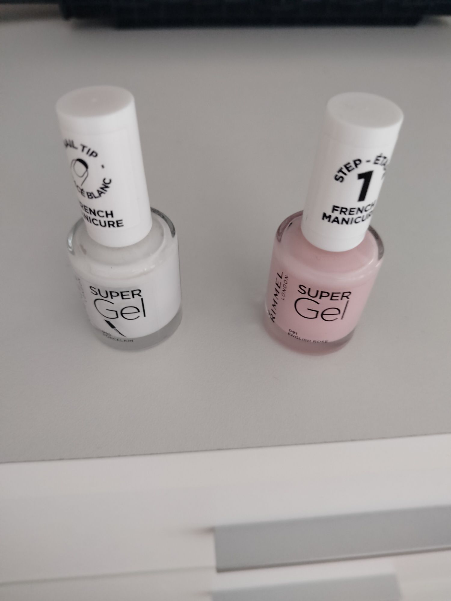 Lakiery do paznokci Rimmel super gel french manicure