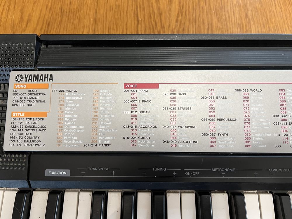 Keyboard Yamaha psr F50
