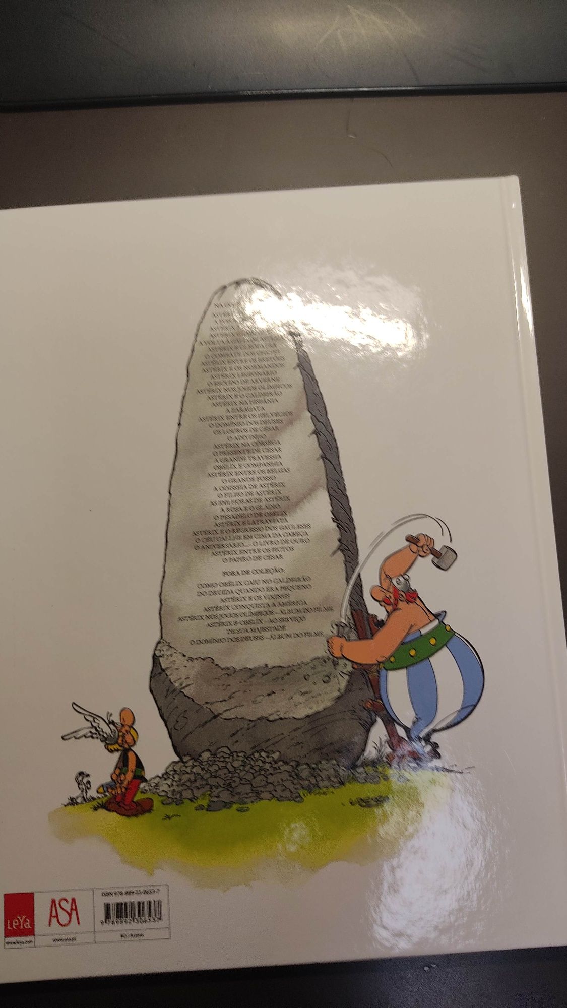 1 Livro NOVO Astérix