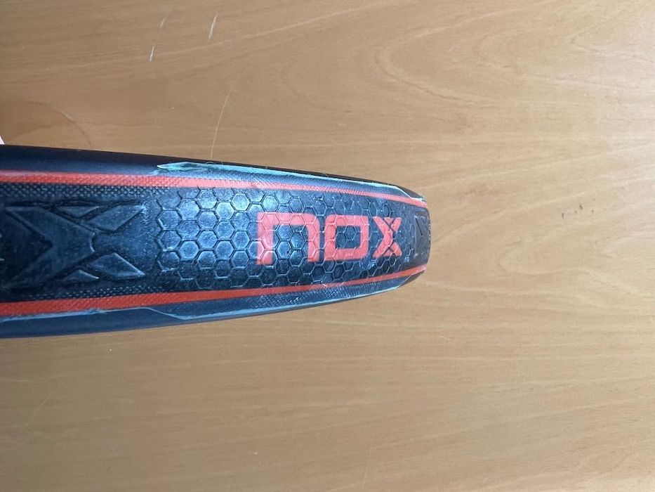 Raquete Padel Nox AT10 18K 2025