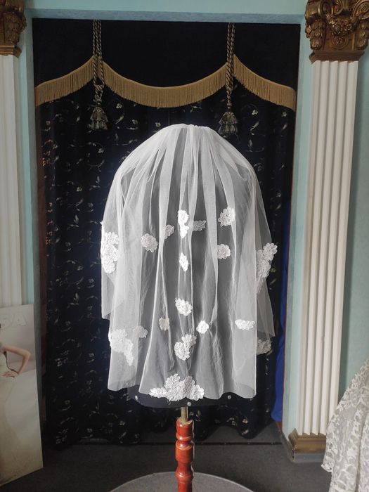 РАСПРОДАЖА испанской эксклюзивной кружевной фаты