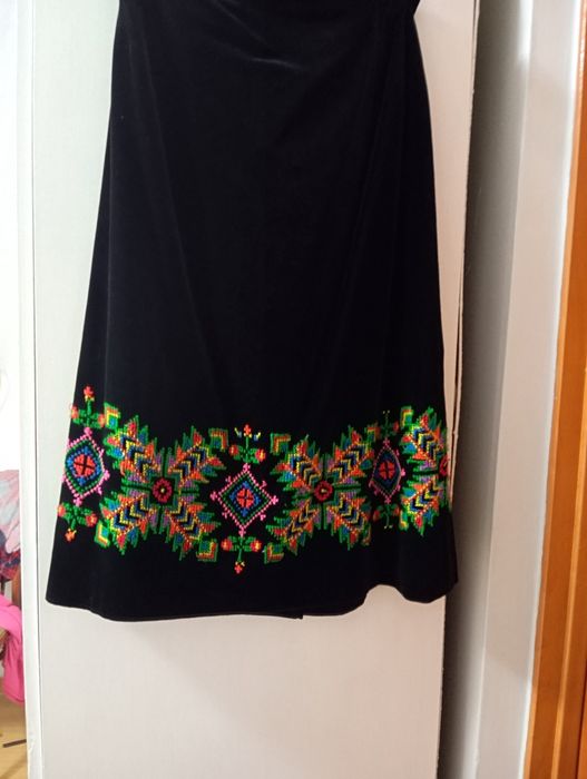 Продаж спідниці та запаски