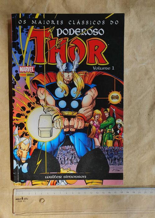 Livro usado de banda desenhada Poderoso Thor, de Walter Simonson.
