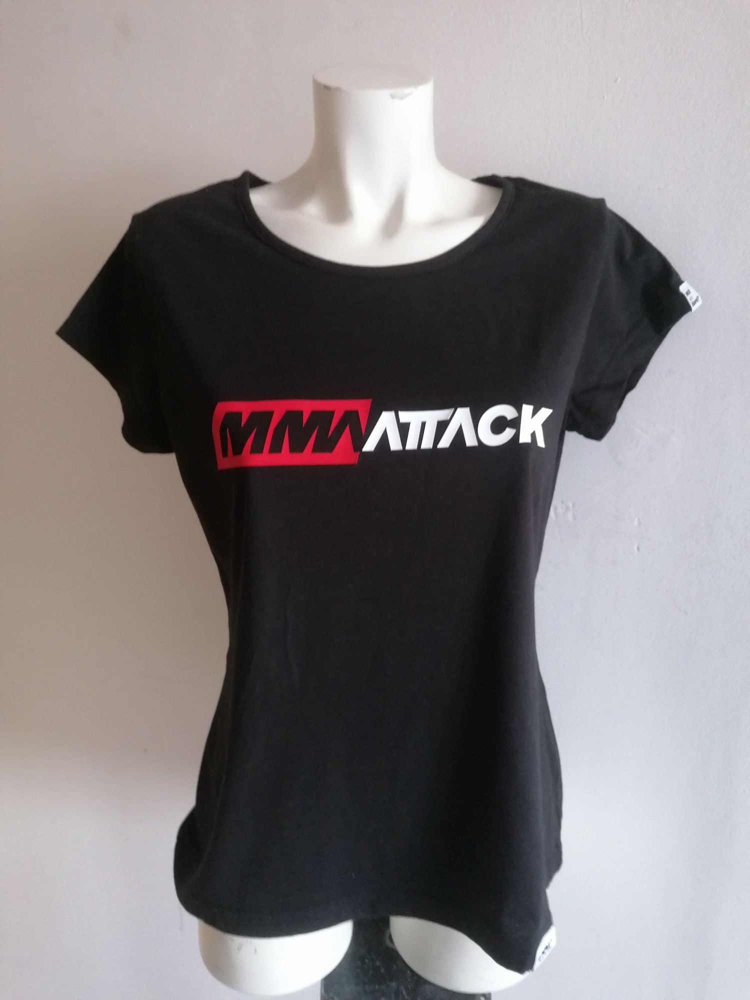 T-shirt Damski firmy Porno z napisem MMAAttack w rozm L