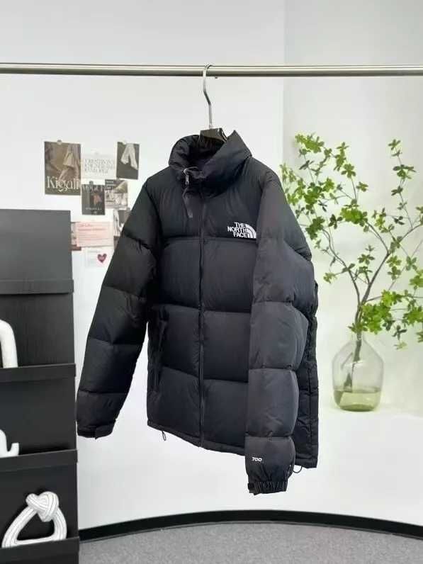 Retro Nuptse 700 Fill Packable Jacket Black US：XL