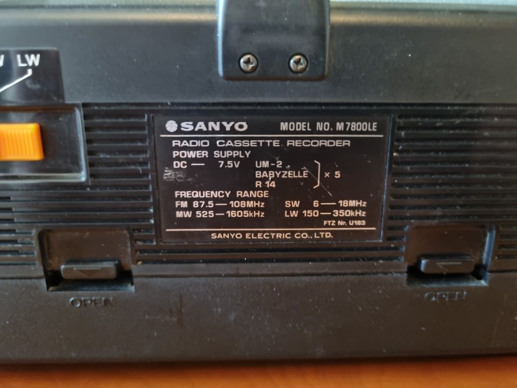 Магнитола Sanyo M 7800 LE