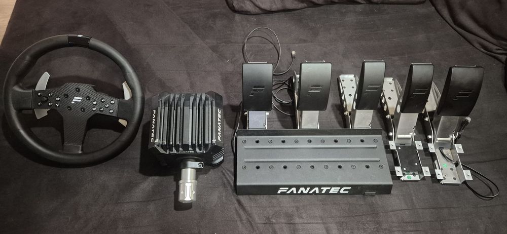 Fanatec csl dd com pedais