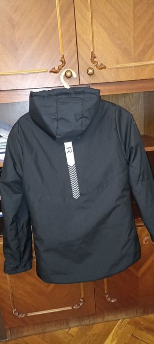 Продам куртку на підлітка 42-44 розмір