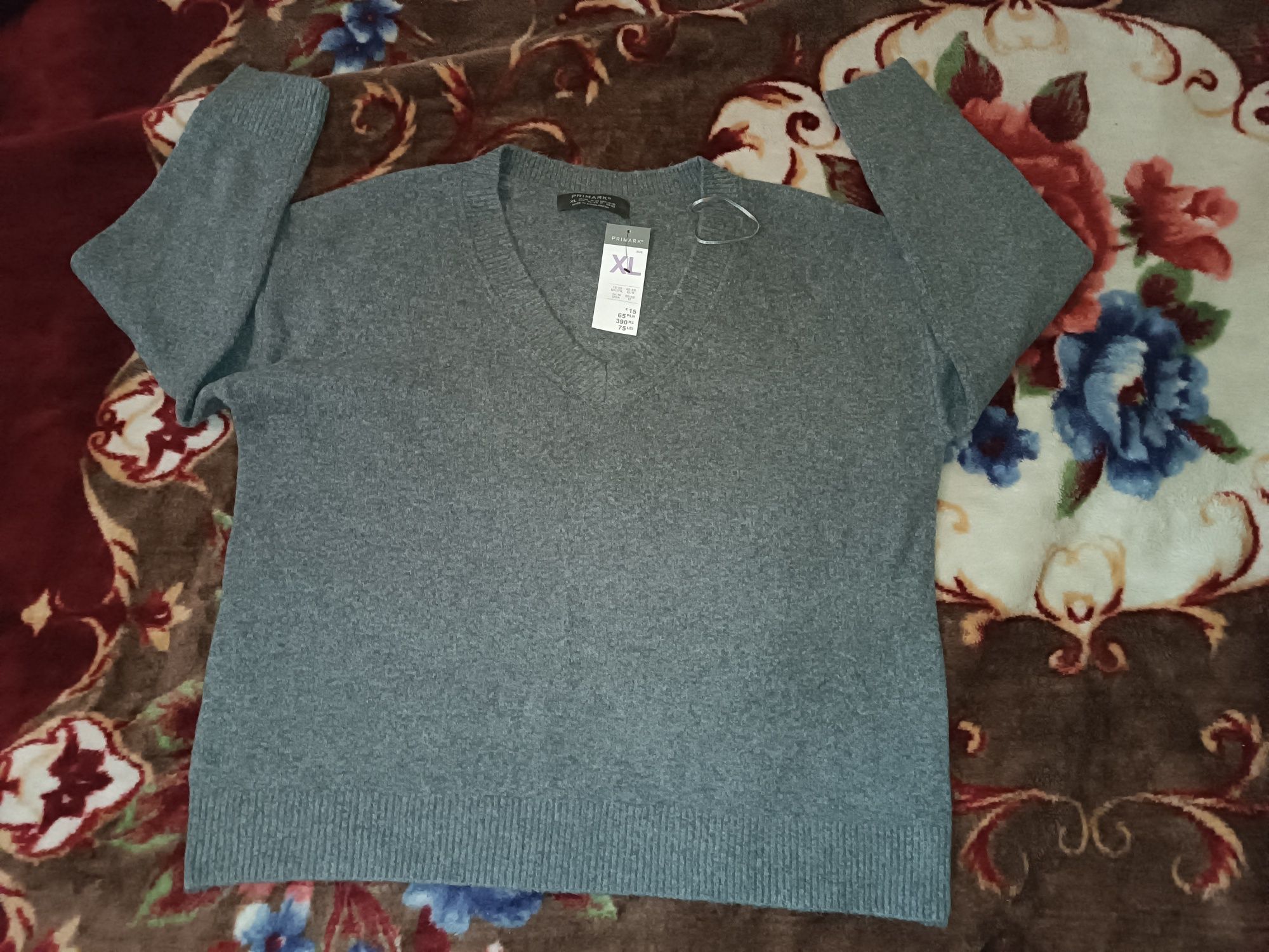Светр жіночий фірми Primark XL