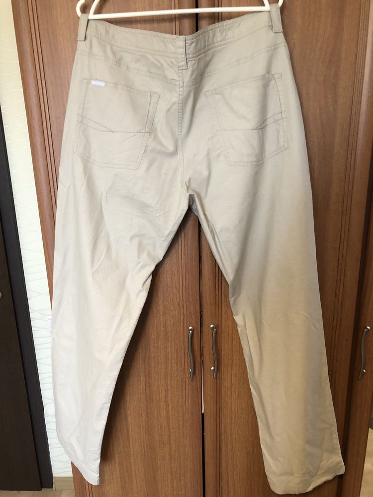 Продам светлые брюки Columbia оригинал (54 р)