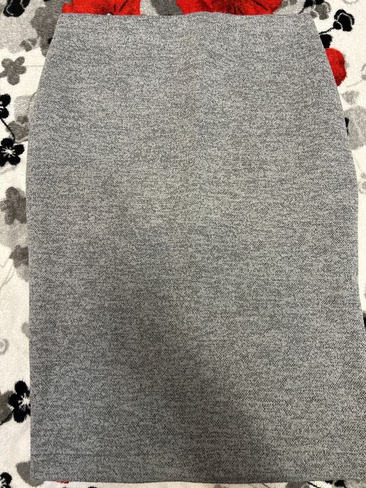 Продам теплу юбку розмір 36 (42)