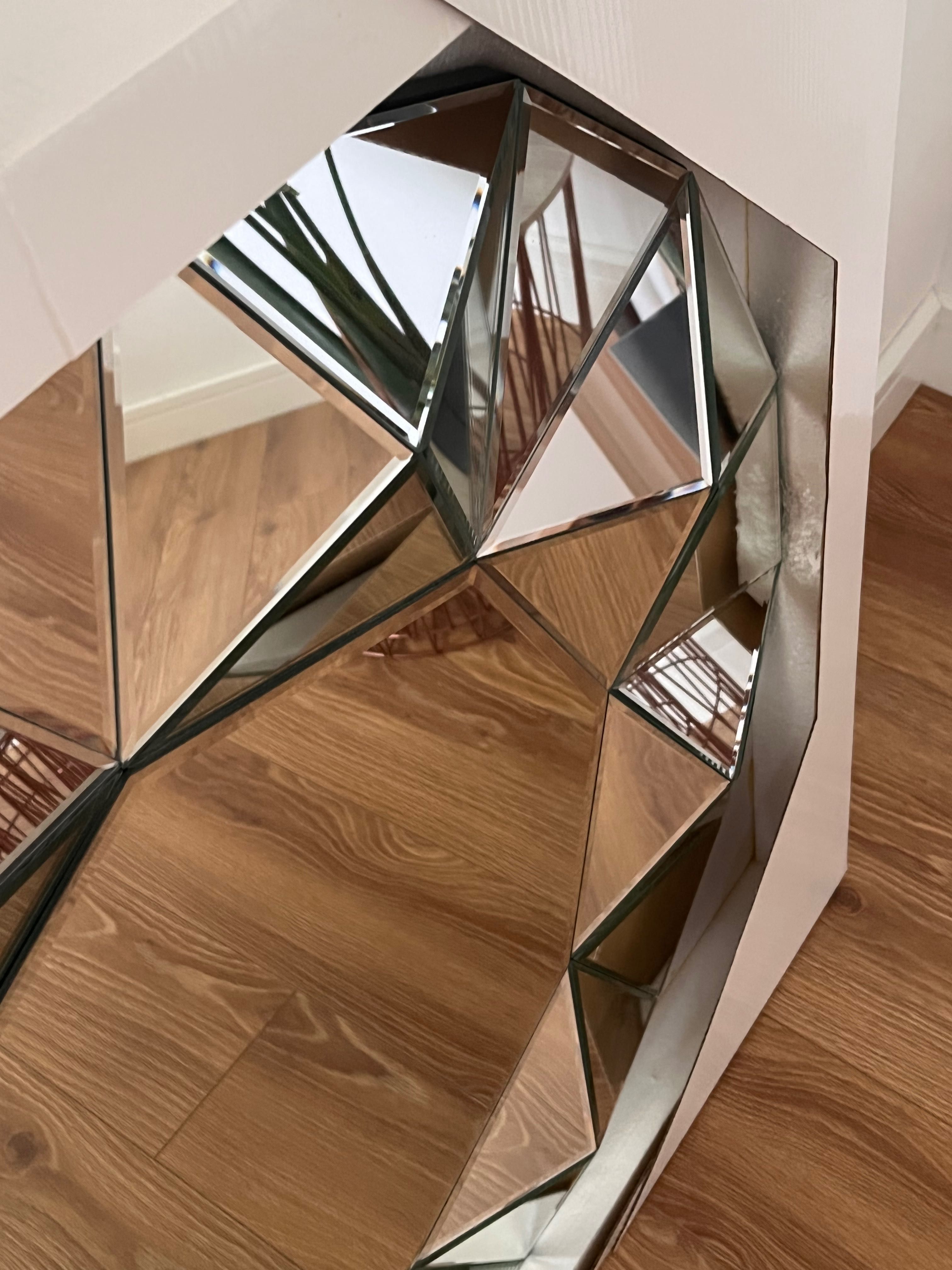 Geometryczne lustro 3D