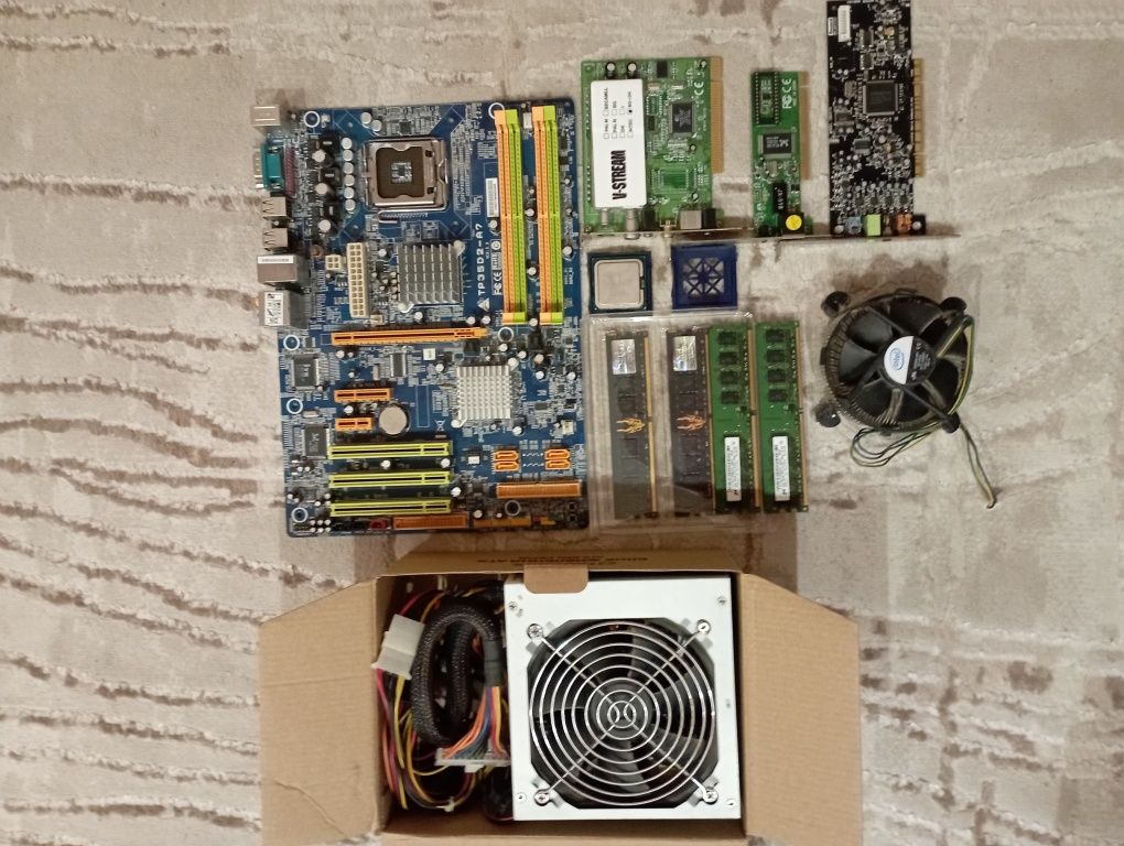 Продам компьютер на Intel, материнская плата TP35D2-A7