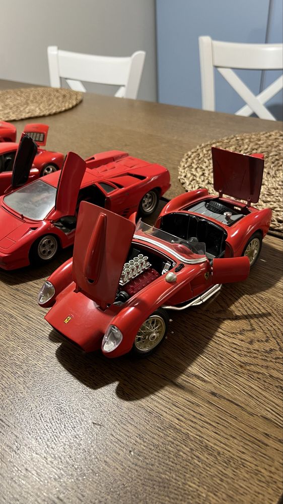 Ferrari , Porsche , Lamborgini  modele metalowe kolecja